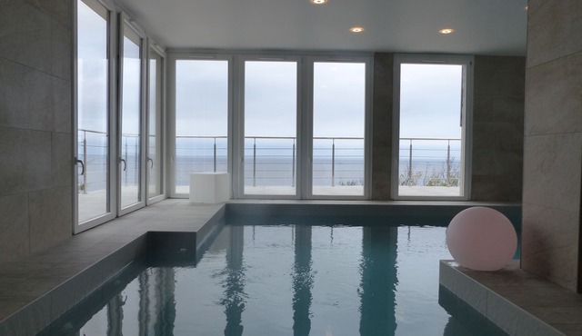 SEA VIEW VILLA and HEATED INDOOR POOL