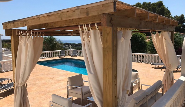 Sea view villa, private pool, AC, Wifi, 6 pers