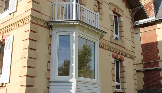 Sea view villa with heated pool