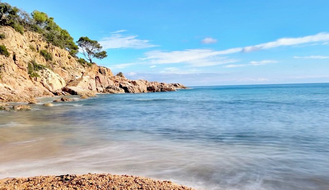 🏖️ Sea Views + Private Beach. What Else?