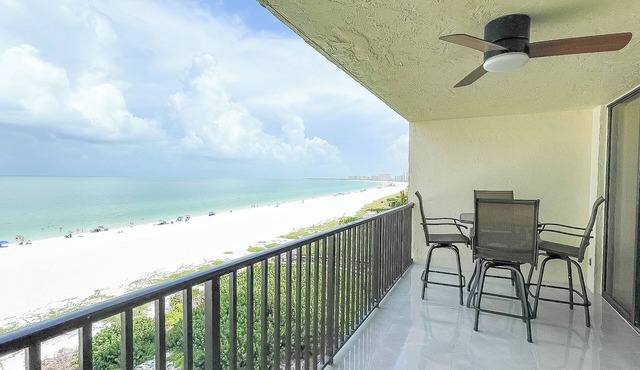 Sea Winds 603: Totally Renovated Condo; Beach Front