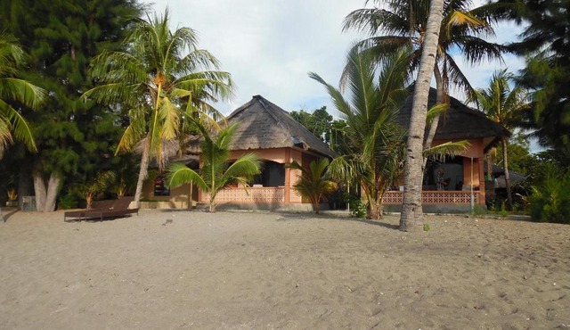 Sea World Club Beach Resort & Dive Center, RESORT THAT SUPPORTS THE POOR