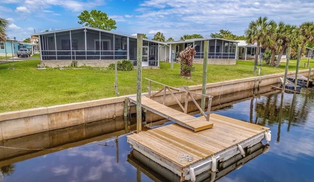 Sea Ya on the Canal at Shell Point