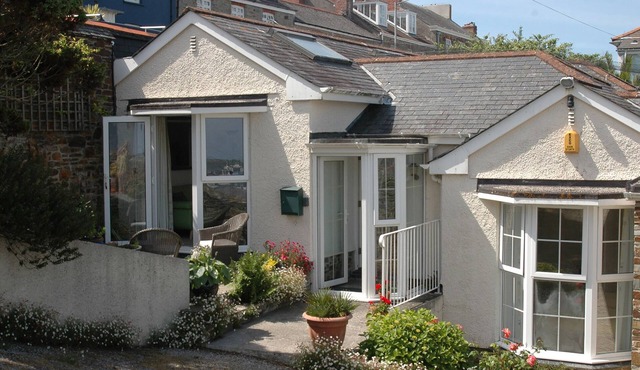 SEABIEN, family friendly, country holiday cottage in Falmouth