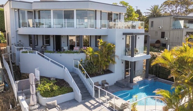 Seabreeze - Balgowlah Heights Beach House w/Pool