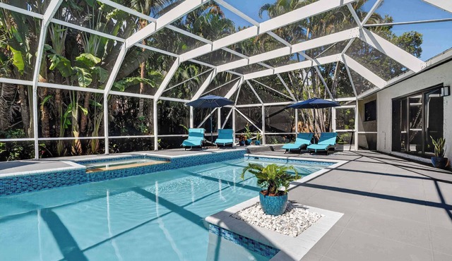Seabreeze Court by Rove Travel | Pool & Hot Tub
