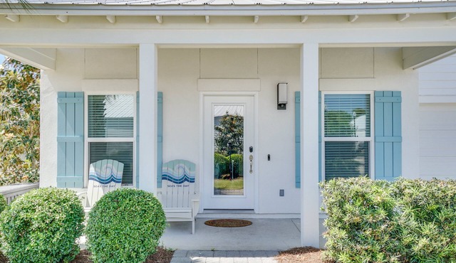 Seabreeze -Walk to beach! Pet friendly!