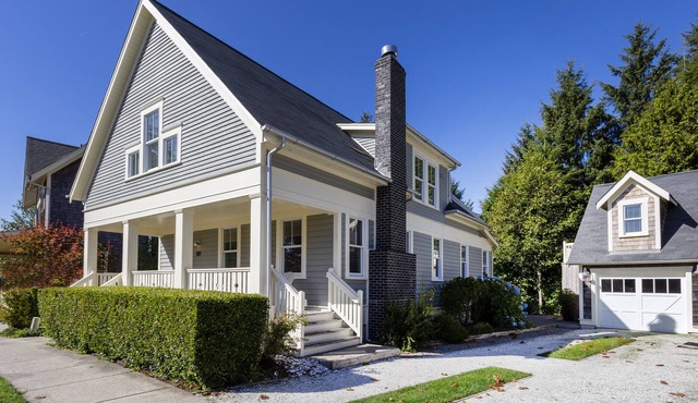 Seabrook's Best Times Beach House, a quiet and spacious home!