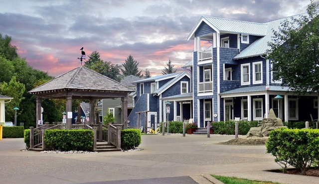 Seabrook's Independence Hall: Perfect for large families