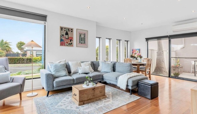 Seachange Escape – ideal beach house in premium location