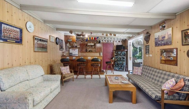 Seacombe Family Retreat