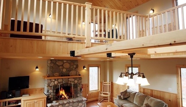 Seacrest Tower Vacation Home - Ocean Views, Walk to the Beach!