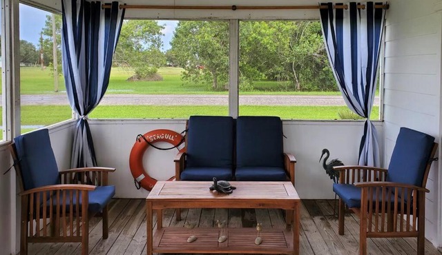 Seadrift Pelican House, Bird Watching Paradise!