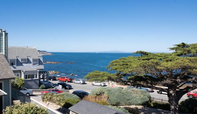 Seafarer - Pacific Grove Beach House - Steps to the Water, Incredible Ocean Views