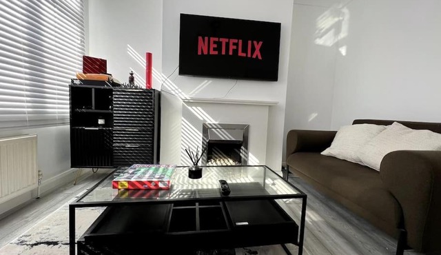 Seaforth Deluxe 2 bedroom apartment at Rockman Luxury Short Stays Lets and Accommodation