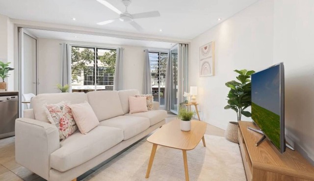 Seaforth Living - In The Heart Of the Village with Shops at Your Doorstep!