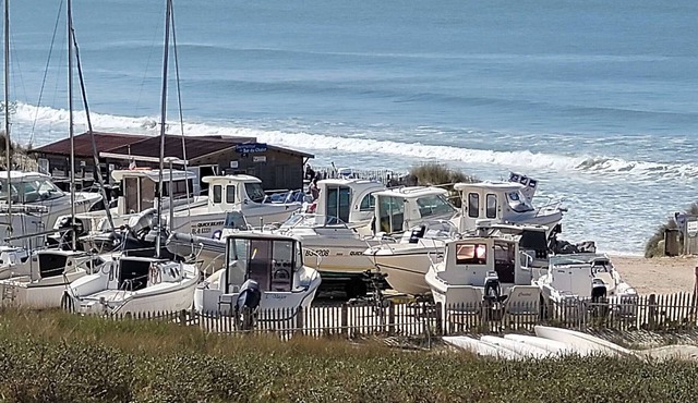 Seafront Apartment with Elevator, Parking, and Balcony