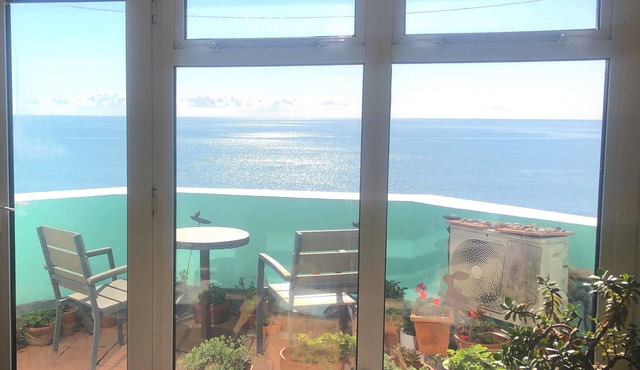 Seafront, direct ocean view, beautiful balcony, spacious flat