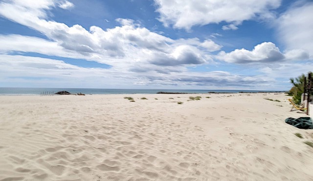 Seafront F2, South-Facing Balcony, Parking, Sleeps 4 - Palavas-les-Flots