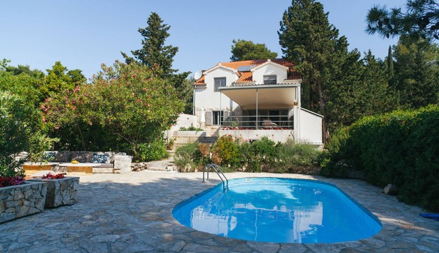 Seafront Villa in Bol - Prime Location