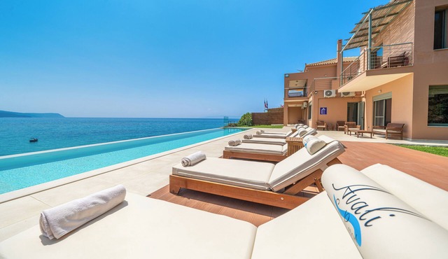 Seafront Villa with Panoramic Views, 5 Bedrooms, Pool, 3 Min Walk to Sandy Beach