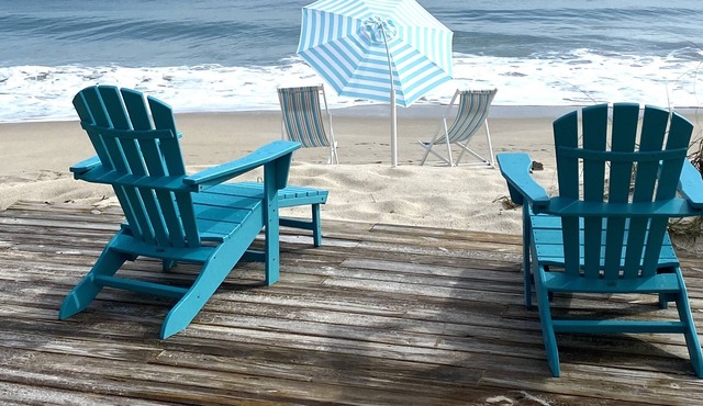 SeaGrape - Oceanfront Beach Cottage