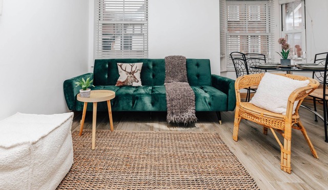 Seagrass Henley - 2 Bed Entire Serviced Apartment