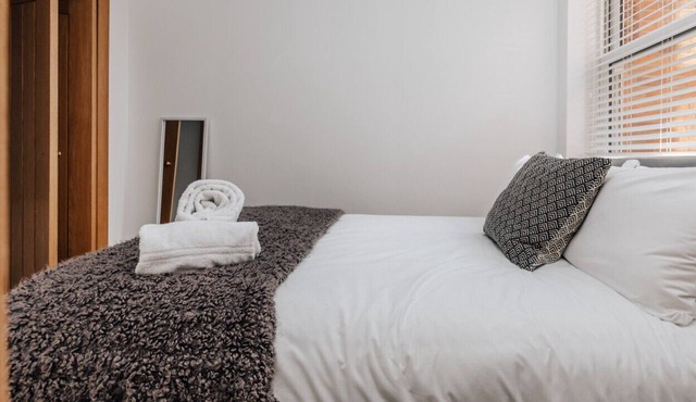 Seagrass Henley - 2 Bed Entire Serviced Apartment