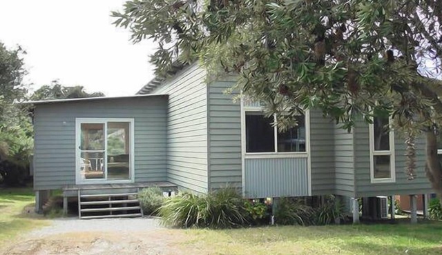 Seagrass - walk to beach sunsets, starry nights