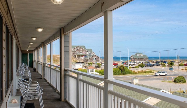 Seahorse Inn and Cottages