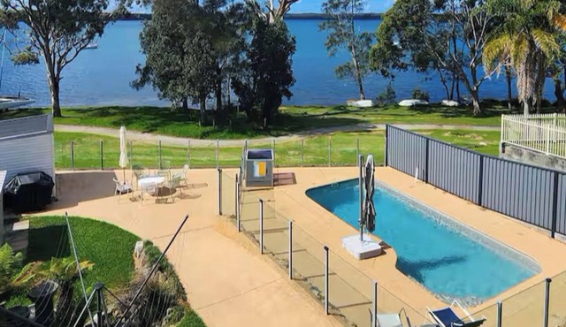 Seahorse Lakehouse at Lake Macquarie | Waterfront | Pool | SUPs | Kayaks