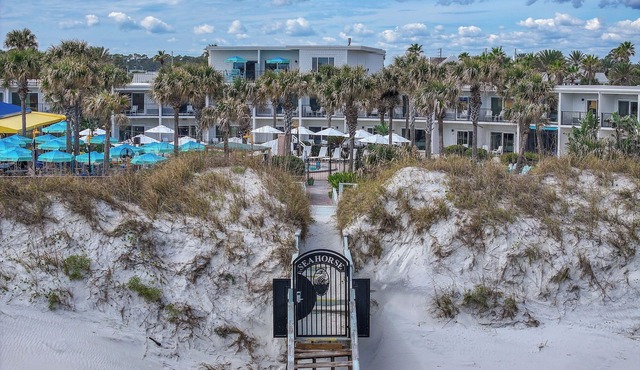 Seahorse Oceanfront Inn