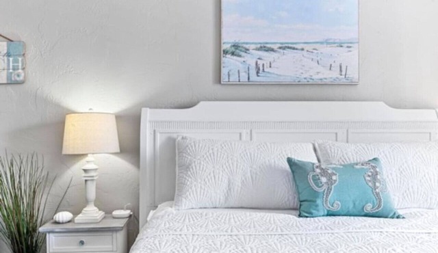 Seahorse Retreat/Close to Mayo/One Block to Ocean