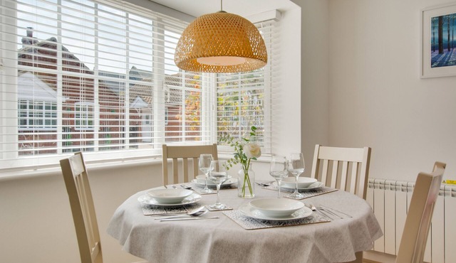 Seahorses - Two Bedroom House, Sleeps 3