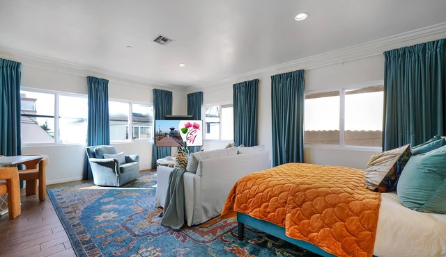 Seal Beach Private Guest Suite · 180° Ocean Views from Private Rooftop Deck