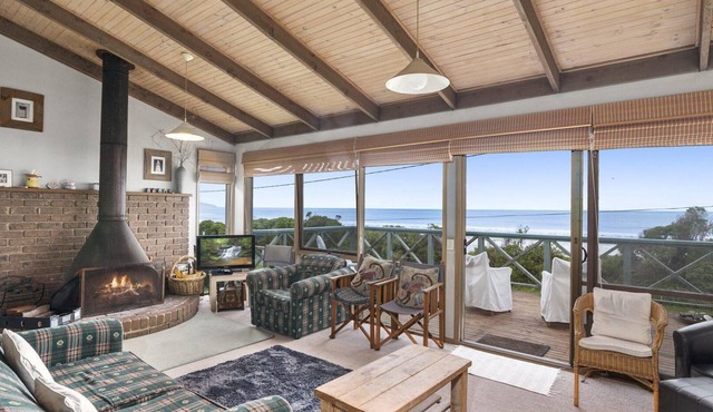 Seamoon - Apollo Bay