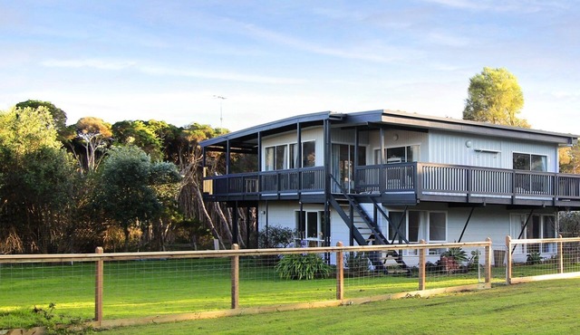 Seanic at Smiths close to YCW beach.