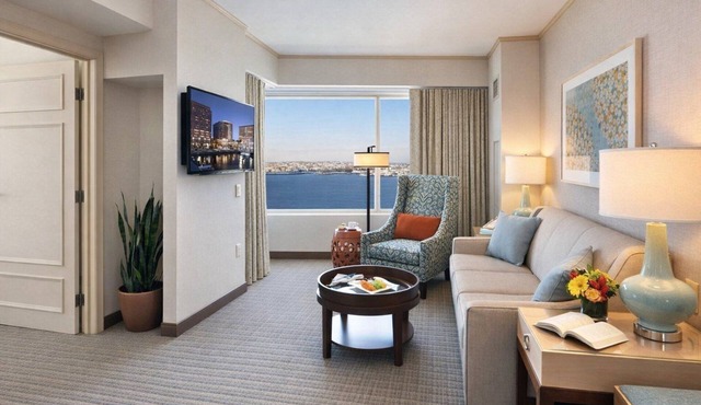 Seaport Boston | King Harborview Suite | Harborwalk, Attractions, Logan Access