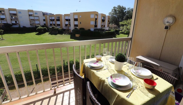 Seaquarium district - air-conditioned studio cabin terrace garden view