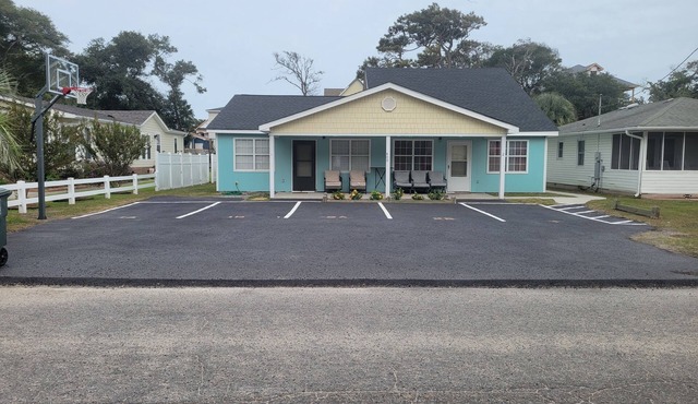 Searenity 6 bedrooms 4 bathrooms beach rental sleeps 16