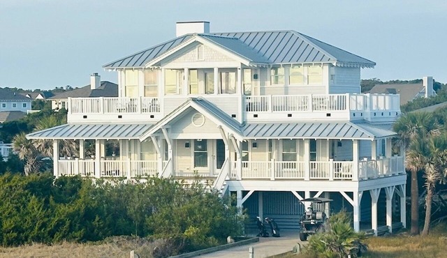 Searenity Now BHI - Spectacular Ocean Front Luxury Home, Sleeps 10