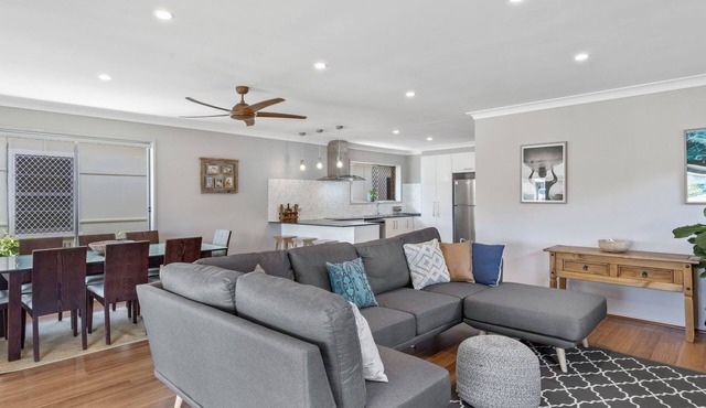 Seas The Day - Beach Holiday just 300 meters to beach and village. Pet friendly