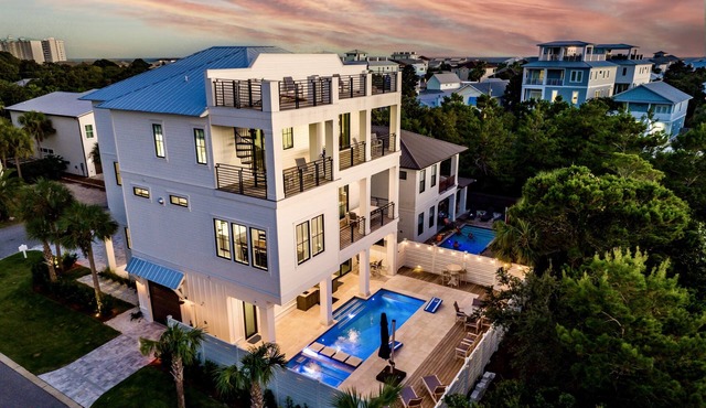 Seas the Day: Private Beach, Ocean Views, Pool & Hot tub, Golf Cart, Game Room