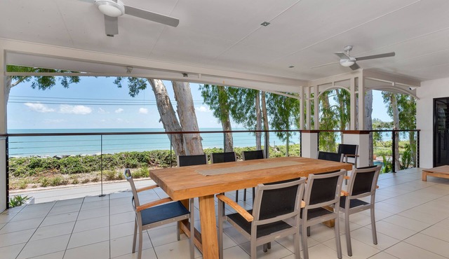 Seascape Luxury Beachfront Holiday House