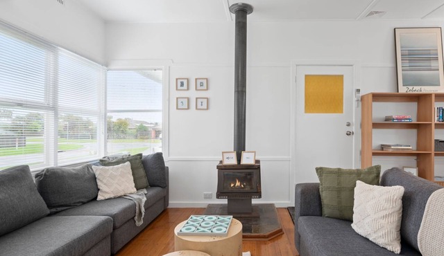 Seascape on Cairnes – Family & Pet-Friendly Coastal Escape