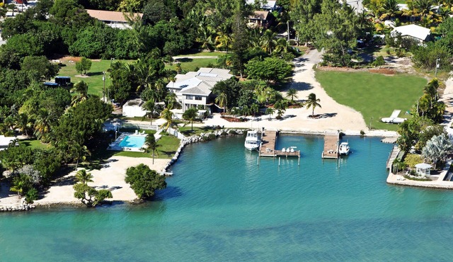 Seascape Resort & Marina