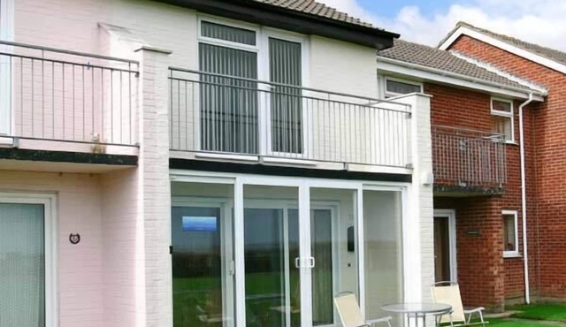 SEASCOPE, pet friendly, country holiday cottage in Kessingland