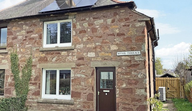 Seasgair is a cosy property located in Dingwall, close to all local amenities.