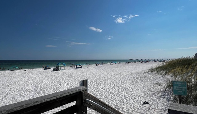 Seashell Family Hideaway 4BR Coastal Retreat Near Navarre Beach – Sleeps 10