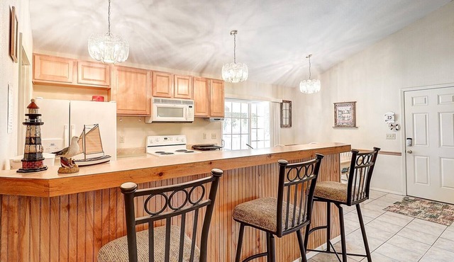 Seashell Memories 2 Bedroom Home by RedAwning